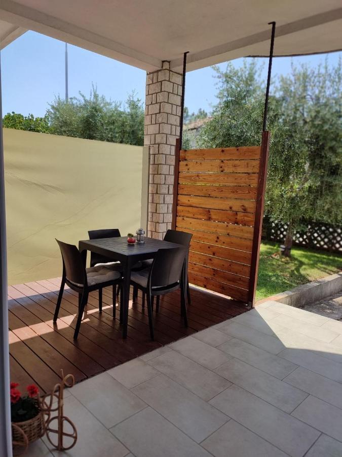 Studio App Lea Apartment Umag Exterior photo